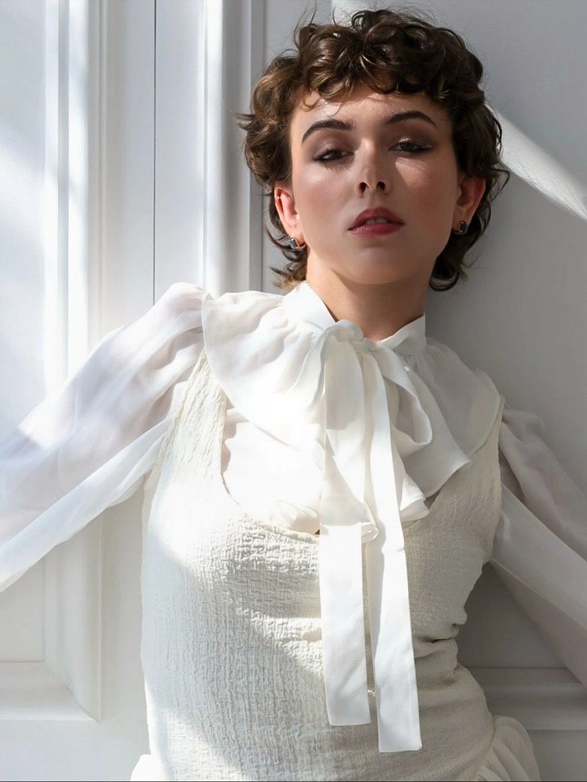 September hairstyles ideas 2026 Short Curly Crop With Feathered Bangs