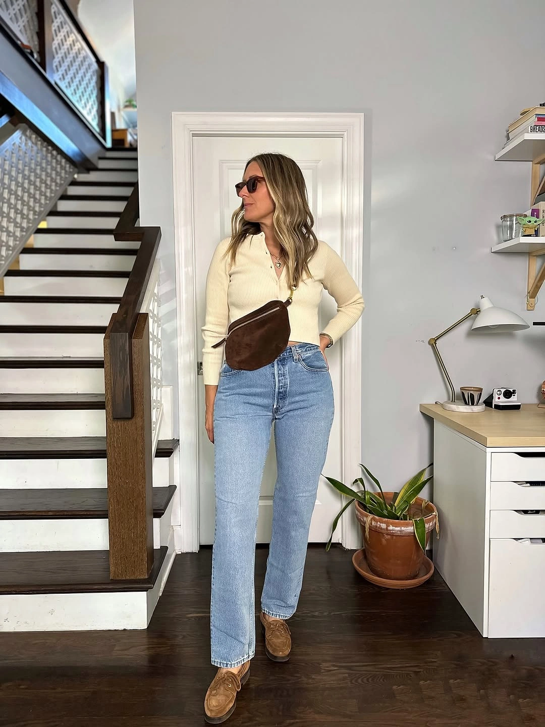 September outfits ideas 2026 Cream Cardigan With Blue Jeans And Belt Bag