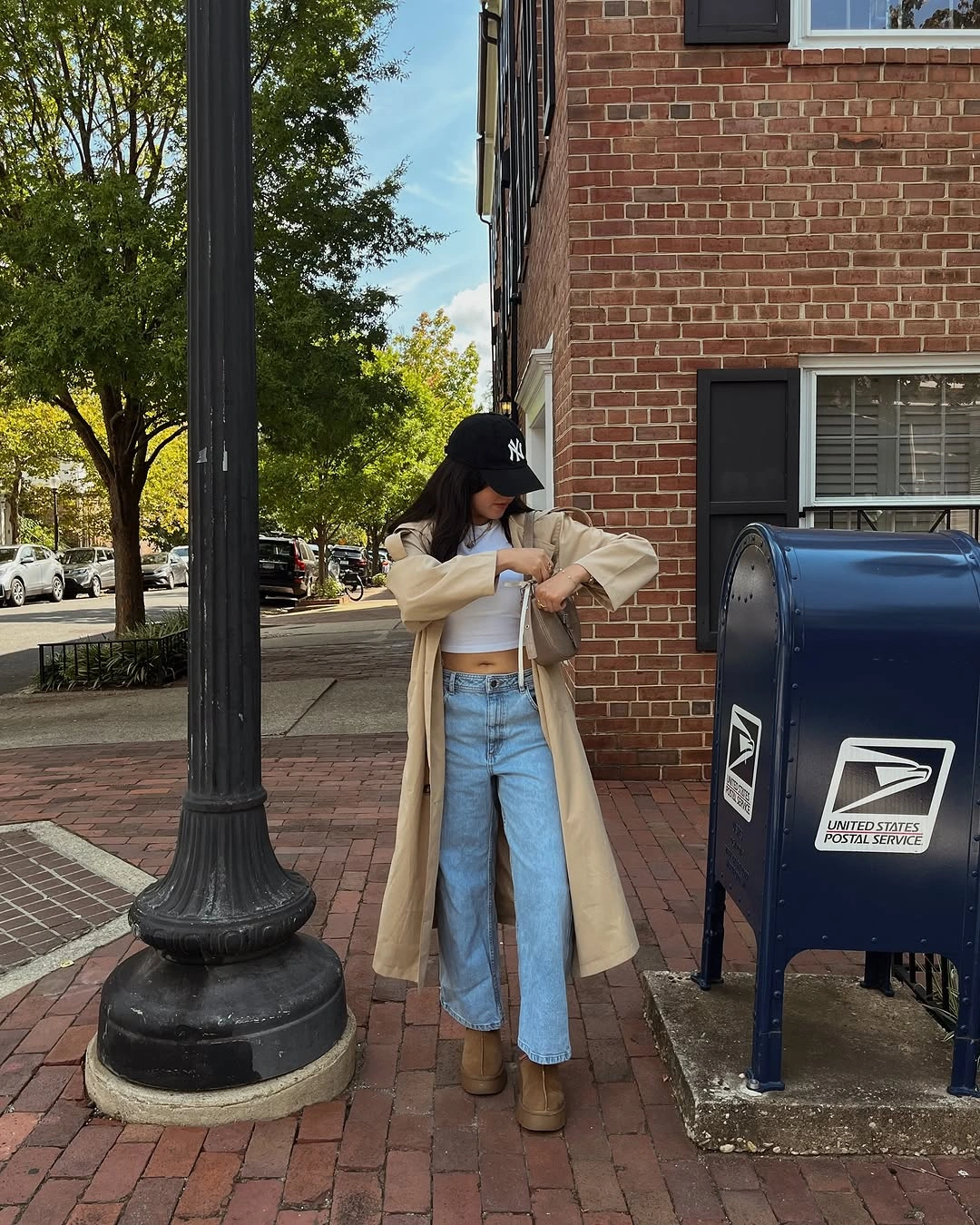 September outfits ideas 2026 Long Tan Coat With Wide Leg Jeans