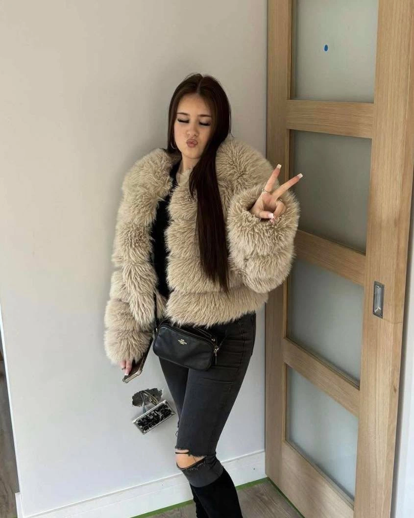 shaggy jacket Soft Cream Texture with Everyday Confidence