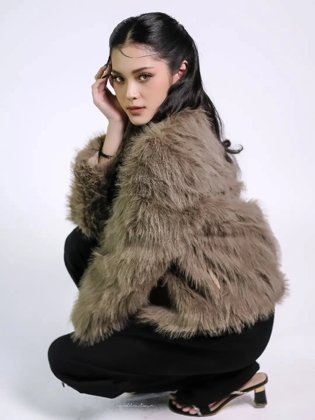 shaggy jacket Minimalist Taupe That Never Goes Out of Style