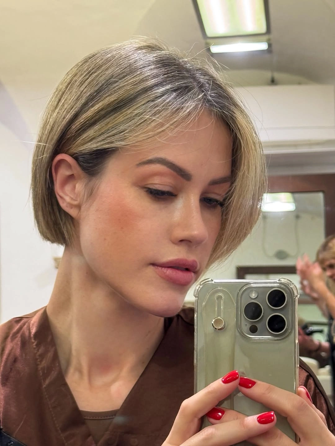 short bobbed hairstyle Soft Layered Bob with Natural Volume