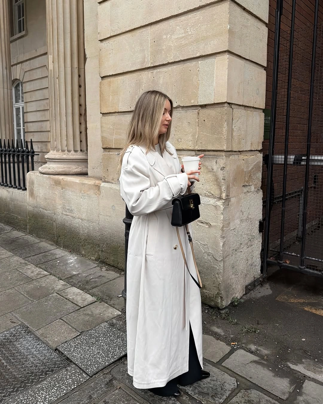 Trench coat fall outfits 2026 Soft Cream Minimalism for Everyday Sophistication