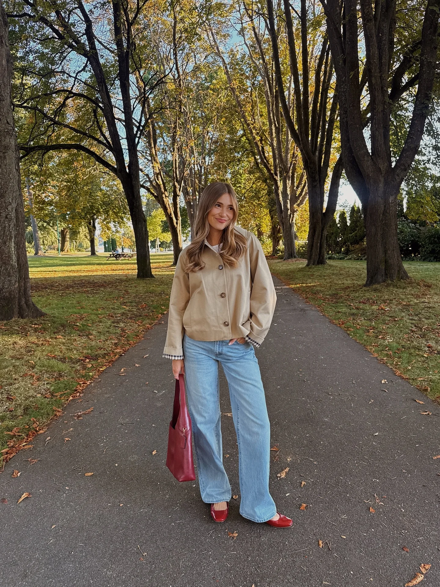 Trench coat fall outfits 2026 Casual Weekend Layers with Cropped Trench Charm