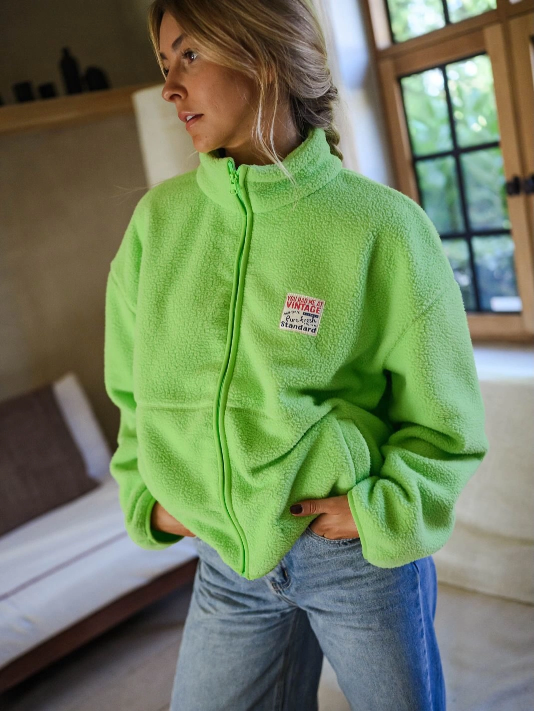 what are must-have fall outfits for 2026 Bright Fleece Jackets Bring Energy to Autumn Basics
