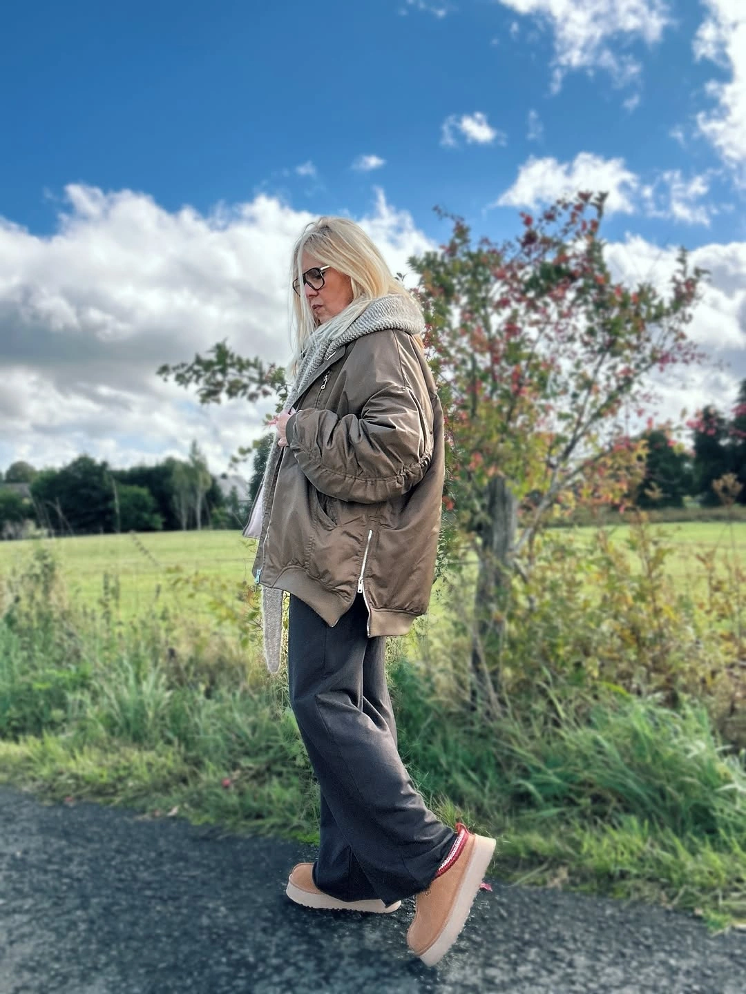 what are must-have fall outfits for 2026 Relaxed Bomber Jackets for Everyday Comfort
