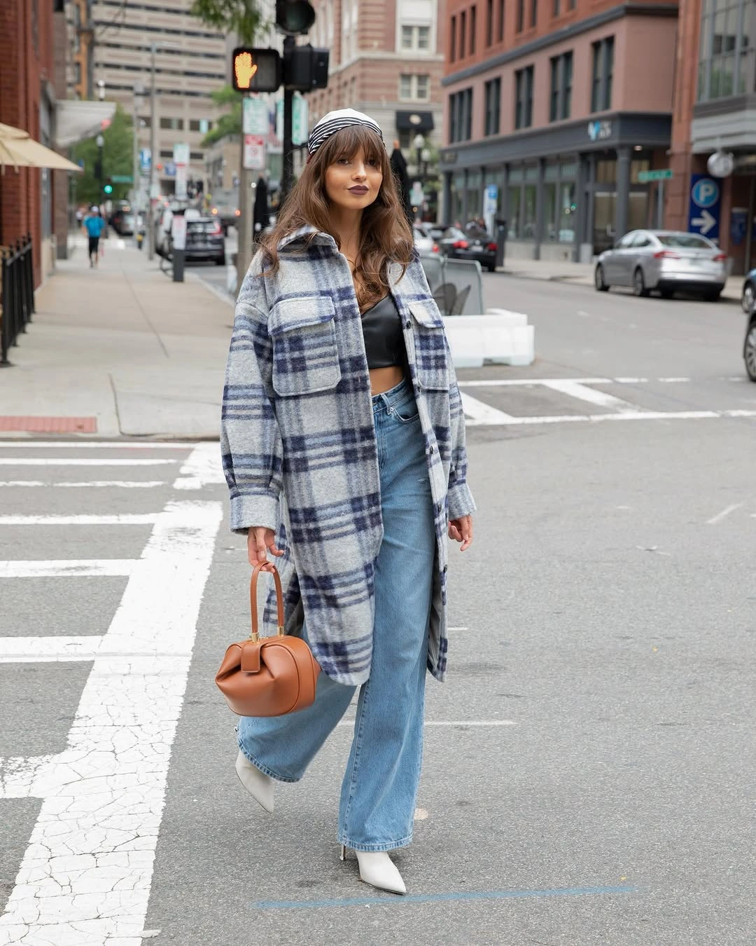wide leg jeans outfit fall 2026 Long Plaid Coat Over Wide-Leg Denim For City Chic