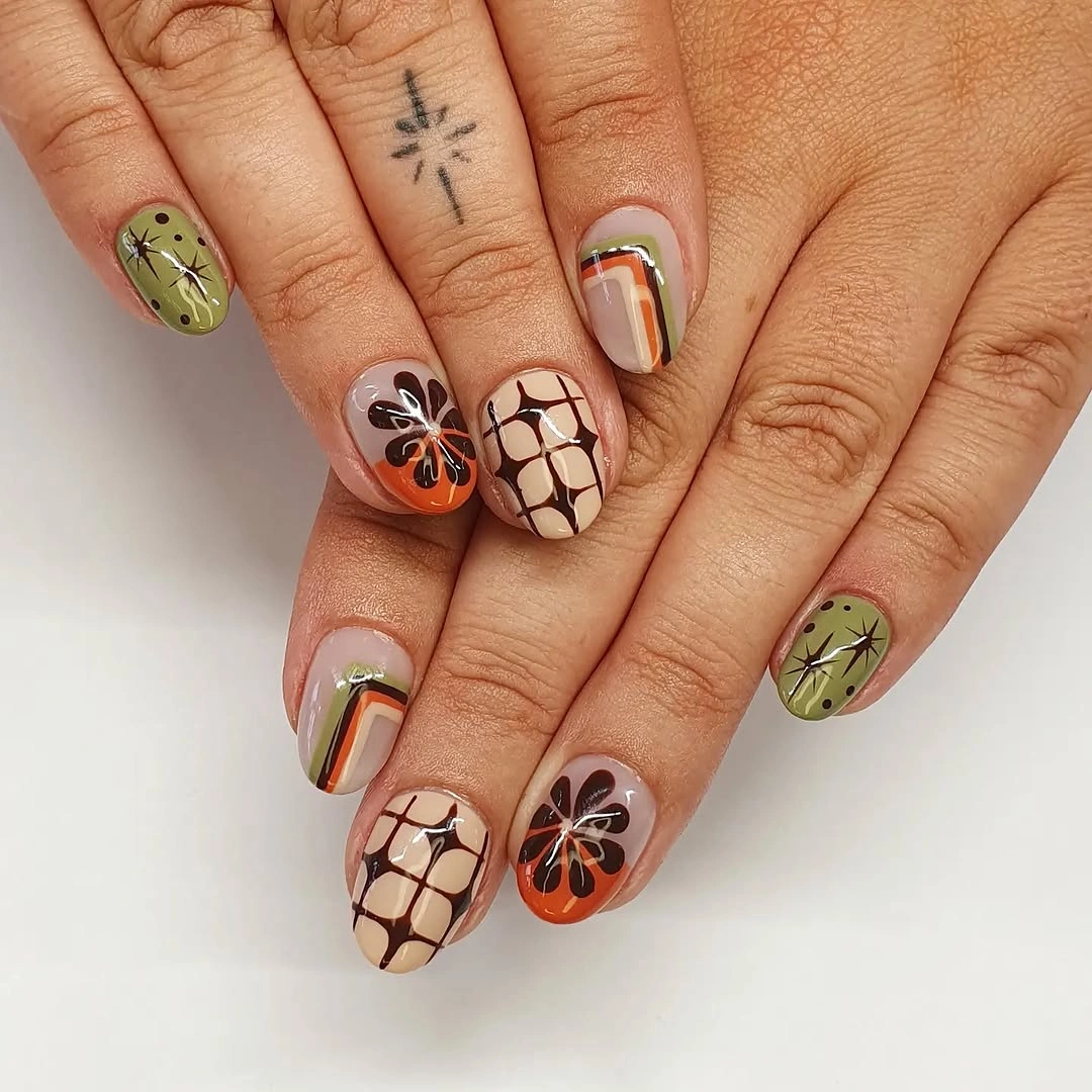 Short almond nails with olive orange retro art
