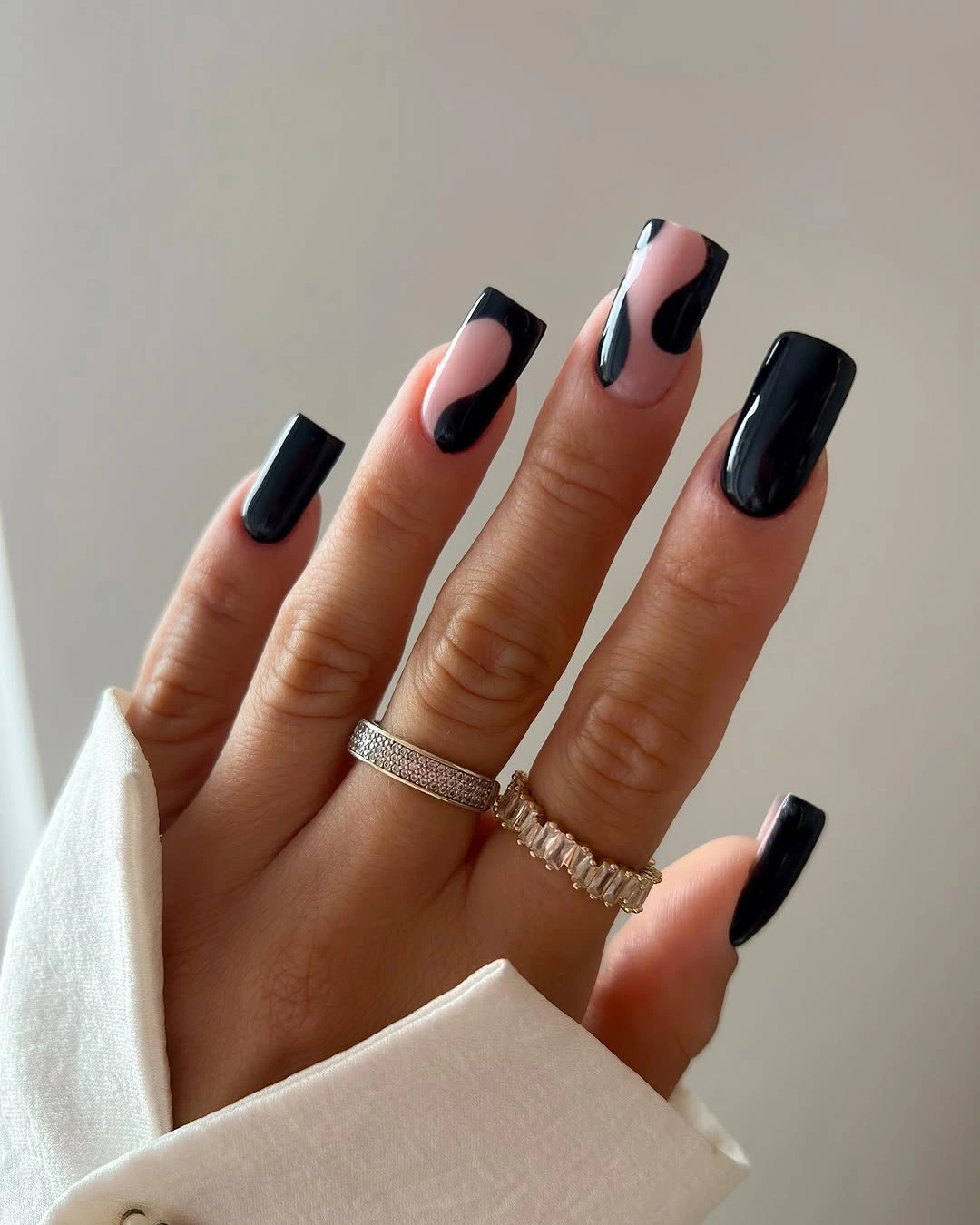 Glossy Black with One Pastel Curved Accent
