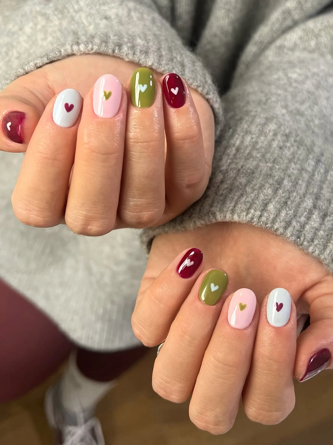 Short olive green wine red and white autumn nail design