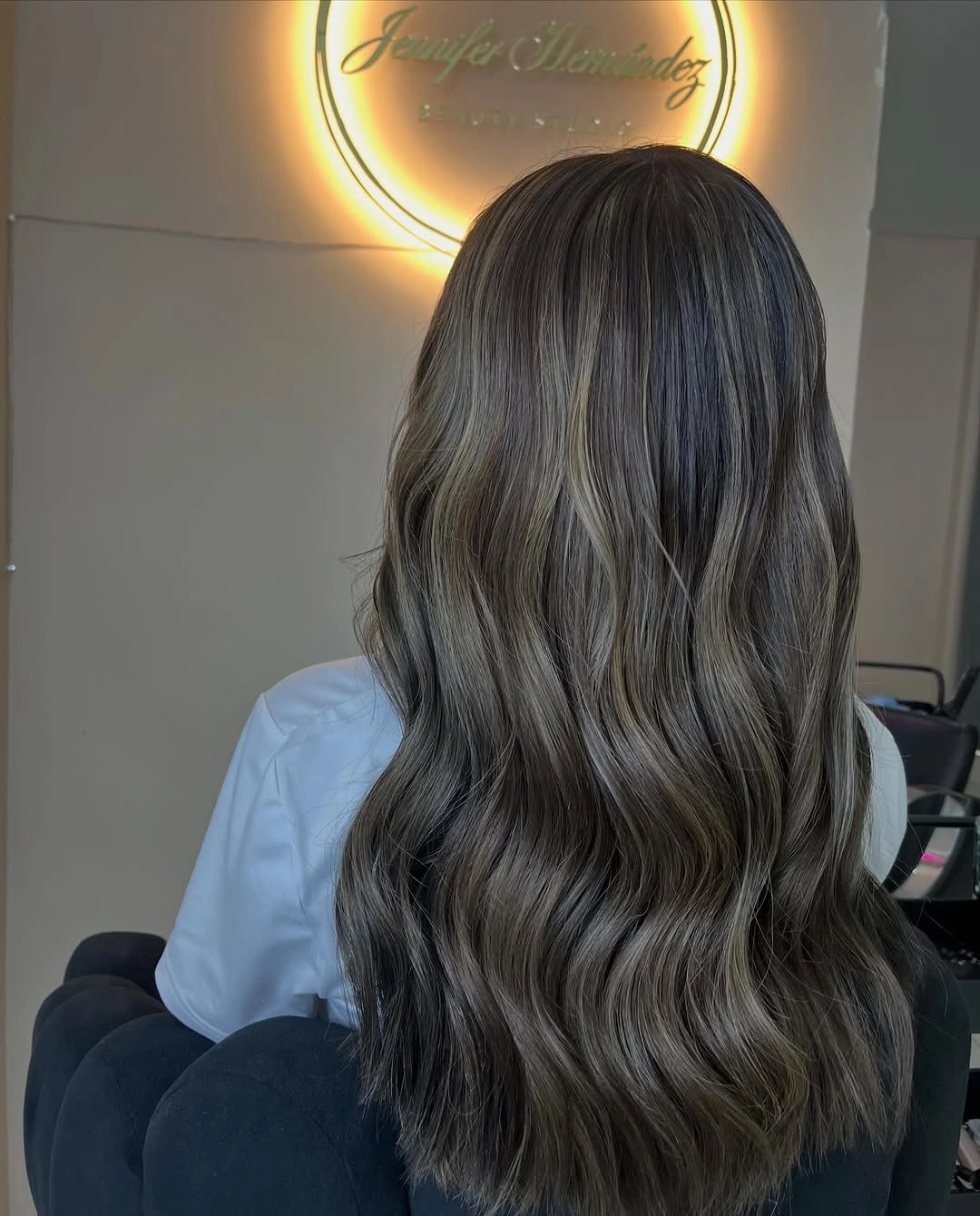 Long wavy brunette hair with cool beige ribbons
